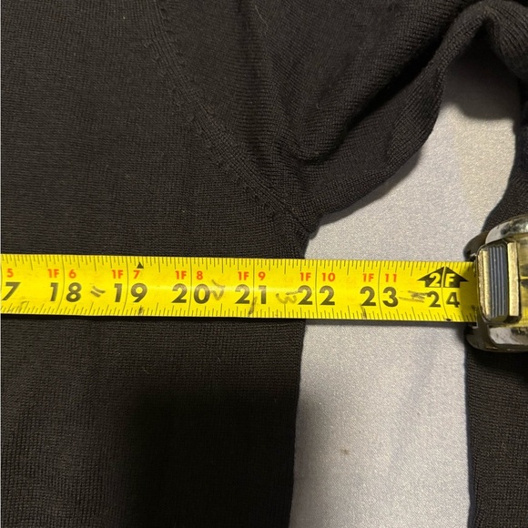 Peter Millar Blue V-Neck Sweater with Long Sleeves and Smooth Knit - Picture 6 of 6